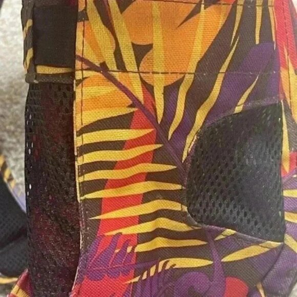 Chiemsee Zeus Illusion Hibiscus Red Backpack - Picture 8 of 12